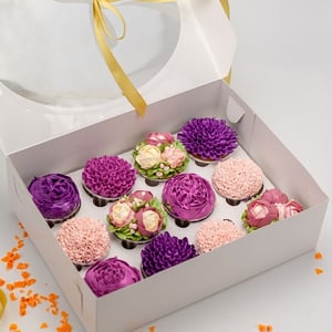 Floral cupcake set