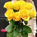 9 yellow roses