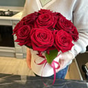 Bouquet of 15 red roses in a box