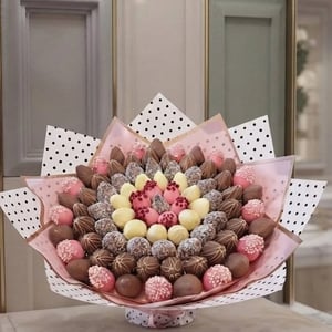 Erdbeer-Bouquet XL - 87 Erdbeeren