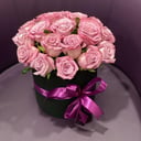 Hat box with flowers 'Pink sunset'