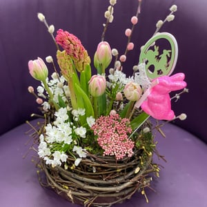 Blumenarrangement 'Osterwunder'
