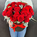Box of red roses "Curts"