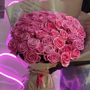 Bouquet of 51 pink roses